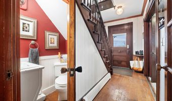 394 Washington St, Bath, ME 04530