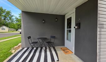 210 W Montford Ave, Ada, OH 45810