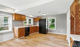 42448 N Lake Ave, Antioch, IL 60002