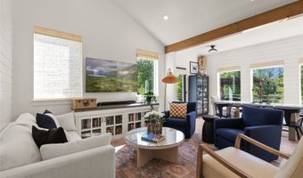 14833 Sunburst Dr, Bigfork, MT 59911
