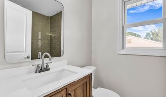 76 Maple St, Beachwood, NJ 08722