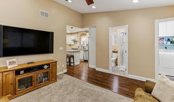 128 READING Ave, Barrington, NJ 08007