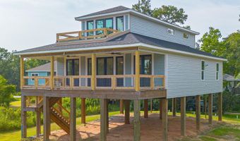 6601 April Bayou Dr, Biloxi, MS 39532