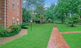 14 S MANCHESTER St, Arlington, VA 22204