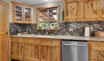 86680 TERRITORIAL Hwy, Veneta, OR 97487