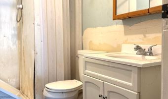 411 Hedges St, Ashville, OH 43103