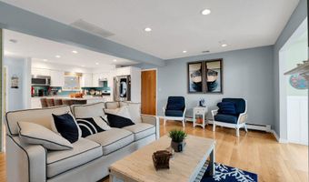 59 Top Sail Ct, Bayville, NJ 08721