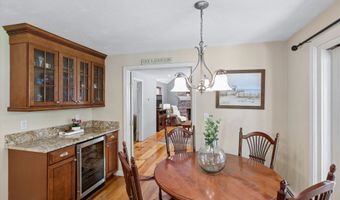 17 Candlewood Dr, Amherst, NH 03031
