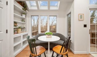 3721 HUNTLEY MEADOWS Ln, Alexandria, VA 22306