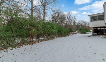 504 Thornlea Ct, Ballwin, MO 63011