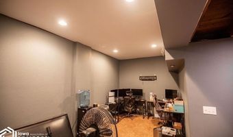 606 S Harriet St, Algona, IA 50511