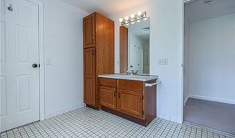 60 Saddle Grn A, North Providence, RI 02904