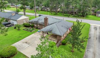 2704 PINE MANOR Ln, Albany, GA 31707