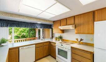 9810 SW ROBBINS Dr, Beaverton, OR 97008
