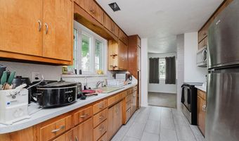 4232 Linden Ln, Anderson, IN 46011