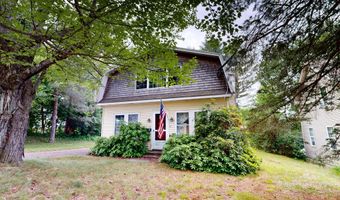 89 Pride Rd, Auburn, ME 04210