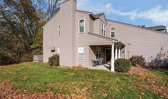 15 Nipmuc Trl A, North Providence, RI 02904