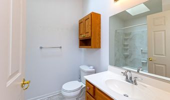 1870 Lindsay Ln, Ann Arbor, MI 48104