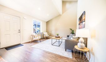 12252 Meadowlawn Dr, Oregon City, OR 97045