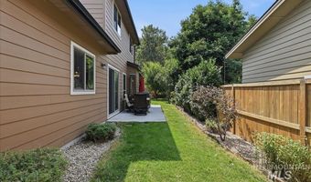 857 N River Path Ln, Boise, ID 83703