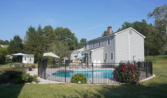 18 Carriage Dr, Burlington, CT 06013
