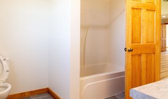 1392 Sugarloaf Rd, Amity, AR 71921