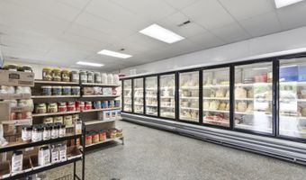 10 N Main St, Arab, AL 35016