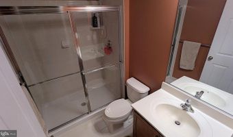 43161 BARNSTEAD Dr, Ashburn, VA 20148