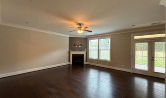 108 Hackamore Ln, Camden, SC 29020