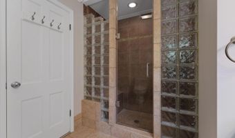 6109 CLEARWOOD Rd, Bethesda, MD 20817
