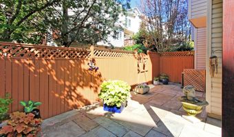 5120 GRIMM Dr, Alexandria, VA 22304