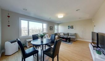 2 E Blvd 2, Middletown, RI 02842