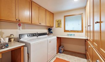 290 Skycrest Dr, Ashland, OR 97520