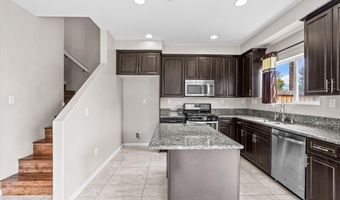 915 S Belterra Way, Anaheim, CA 92804