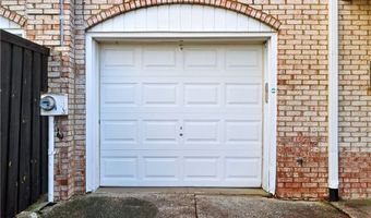 824 S Chillicothe Rd 11, Aurora, OH 44202