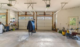 2190 140th St, Ames, IA 50014