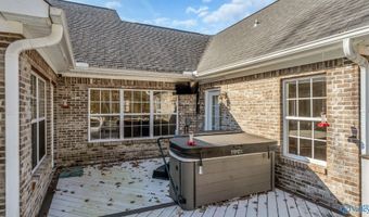 165 Creekside Ln SE, Arab, AL 35016