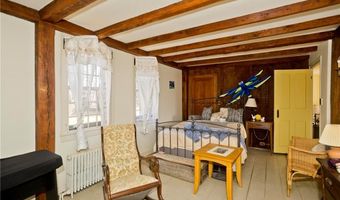 175 Huntinghouse Rd, Glocester, RI 02857