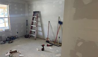 207 NE 2nd St, Adair, OK 74330