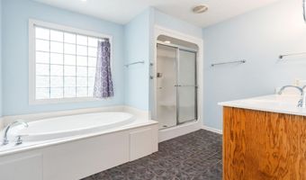 106 Hammons St, Athens, AL 35611