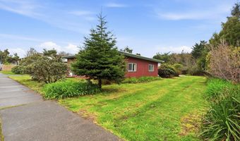 830 CHICAGO Ave, Bandon, OR 97411