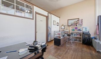 318 Front St, White, NJ 07823