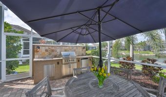 5318 LOON NEST Ct, Apollo Beach, FL 33572