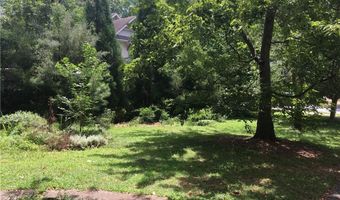 136 Bucher Dr, Decatur, GA 30030