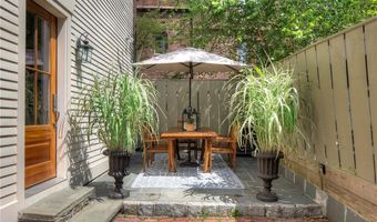 204 Spring St, Newport, RI 02840