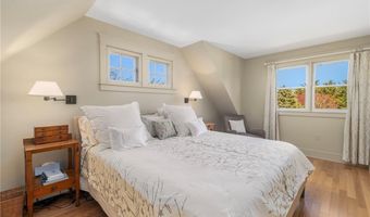 68 Sachuest Way, Middletown, RI 02842