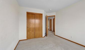 4255 Eisenhower Ln 17, Ames, IA 50010