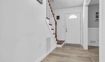 2 Lee Ct, Barnegat, NJ 08005