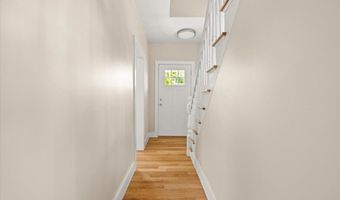 33 Brookline St, Abington, MA 02351