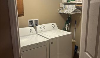 917 9th St, Aurora, NE 68818